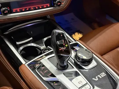BMW 7 Series 2019, 100000 км, за 70451.84 USD - фото 9