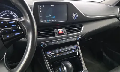 Hyundai Grandeur 2018, 176093 км, за 6104.77 USD - фото 17