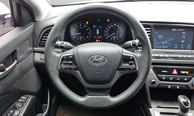 Hyundai Avante 2018, 168455 км, за 6557.7 USD - фото 12