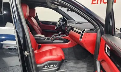 Porsche Cayenne 2020, 56513 км, за 40370.22 USD - фото 26