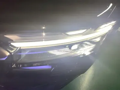 Audi Q7 2025, 4200 км, за 78544.68 USD