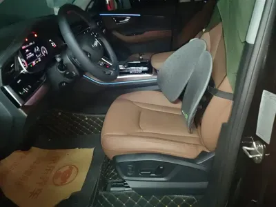 Audi Q7 2025, 4200 км, за 78544.68 USD - фото 9