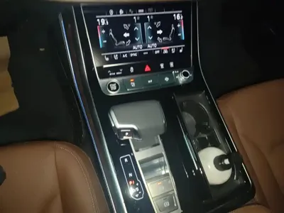 Audi Q7 2025, 4200 км, за 78544.68 USD - фото 16