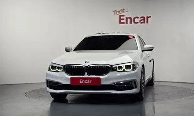 BMW 5-Series 2018, 48583 км, за 14966.52 USD
