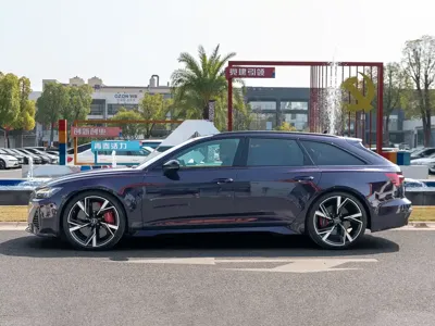 Audi RS 6 2022, 35000 км, за 138019.69 USD