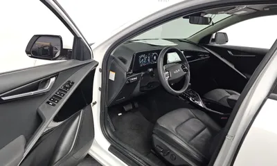Kia Niro 2022, 46627 км, за 15953.63 USD - фото 11