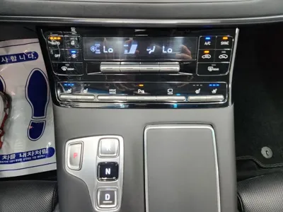 Hyundai Grandeur 2022, 98384 км, за 13016.86 USD - фото 9