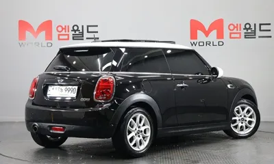 MINI Cooper 2019, 98047 км, за 7735.81 USD - фото 3