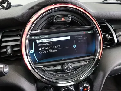 MINI Cooper 2019, 98047 км, за 7735.81 USD - фото 9
