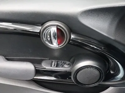 MINI Cooper 2019, 98047 км, за 7735.81 USD - фото 17
