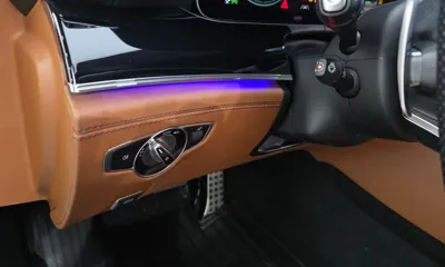 Mercedes-Benz AMG GT 2021, 54582 км, за 45621.64 USD - фото 28