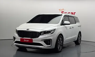 Kia Canival · 2019 год