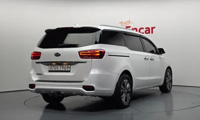 Kia Canival 2019, 78549 км, за 8599.35 USD
