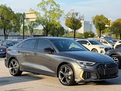 Audi A3 2023, 31500 км, за 24984.8 USD