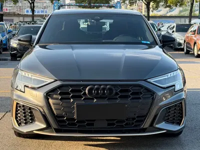 Audi A3 2023, 31500 км, за 24984.8 USD