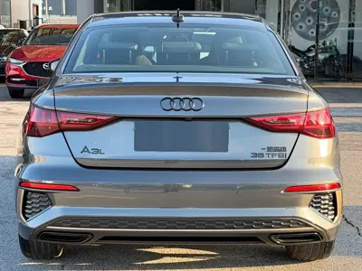 Audi A3 2023, 31500 км, за 24984.8 USD