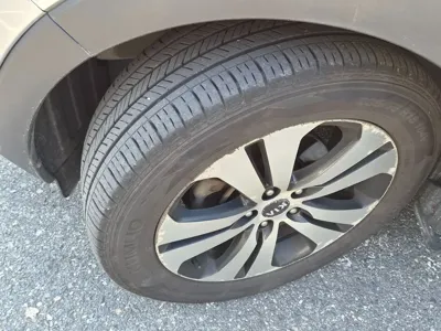 Kia Sportage 2012, 284000 км, за 2535.27 USD