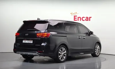 Kia Canival 2019, 119823 км, за 9977.68 USD