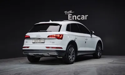 Audi Q5 2024, 19895 км, за 30327.05 USD
