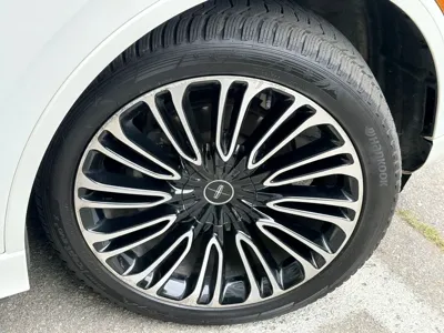 Lincoln Aviator 2021, 108500 км, за 27322.43 USD