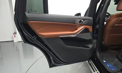 BMW X7 2025, 33894 км, за 82552.14 USD - фото 25