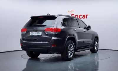 Jeep Cherokee 2015, 120247 км, за 6960.71 USD