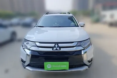 Mitsubishi Outlander 2018, 183100 км, за 11969 USD