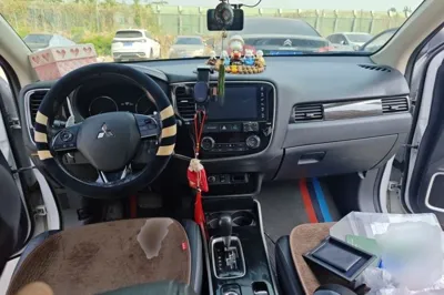 Mitsubishi Outlander 2018, 183100 км, за 11969 USD - фото 18