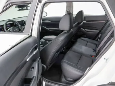 Kia Seltos 2025, 5372 км, за 11843.65 USD - фото 10