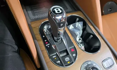Bentley Bentayga 2023, 87947 км, за 124503.21 USD - фото 9
