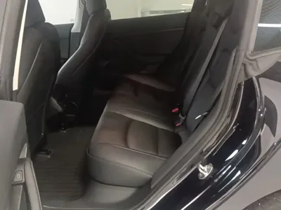 Tesla Model 3 2023, 39700 км, за 22434.49 USD - фото 17