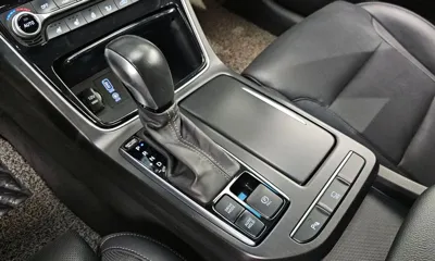Hyundai Grandeur 2018, 162937 км, за 8013.66 USD - фото 9