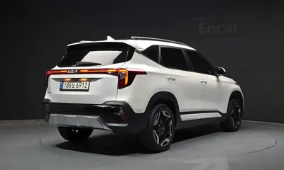 Kia Seltos 2023, 31190 км, за 15819.88 USD
