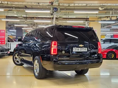 Chevrolet Surburban 2017, 117500 км, за 19543.98 USD