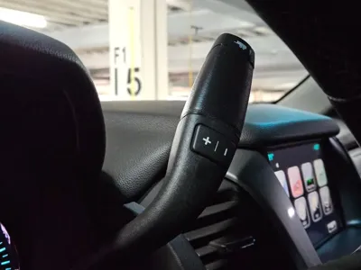 Chevrolet Surburban 2017, 117500 км, за 19543.98 USD - фото 9