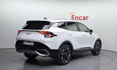 Kia Sportage 2023, 44417 км, за 18818.77 USD