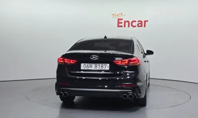 Hyundai Avante 2018, 82353 км, за 8125.85 USD - фото 4