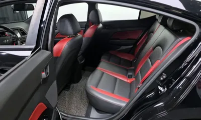 Hyundai Avante 2018, 82353 км, за 8125.85 USD - фото 12