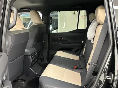 Lexus GX 2025, 18000 км, за 109931.56 USD - фото 13