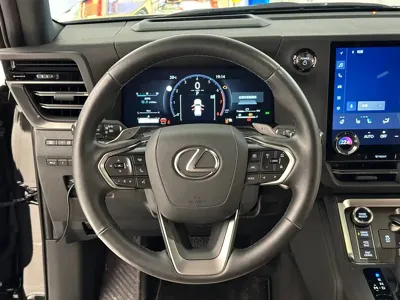 Lexus GX 2025, 18000 км, за 109931.56 USD - фото 15