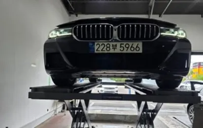 BMW 5-Series · 2021 год