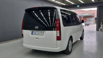 Hyundai Staria 2022, 56336 км, за 16279.38 USD