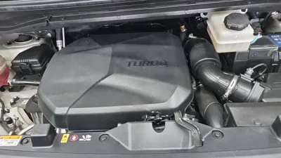 Hyundai Staria 2022, 56336 км, за 16279.38 USD - фото 6
