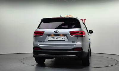 Kia Sorento 2016, 103812 км, за 8126.86 USD