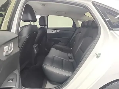 Kia K3 2021, 92479 км, за 7097.74 USD - фото 12