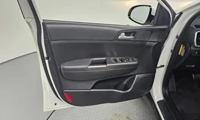 Kia Sportage 2019, 124124 км, за 8859.94 USD - фото 24