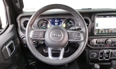 Jeep Wrangler 2022, 33602 км, за 34724.96 USD - фото 13