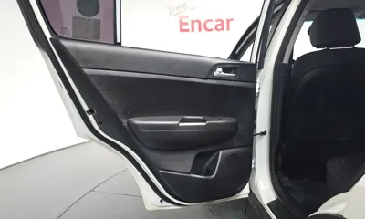 Kia Sportage 2019, 66088 км, за 8796.11 USD - фото 25
