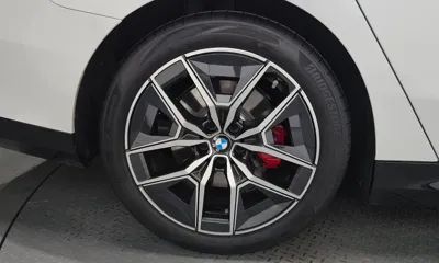 BMW 5-Series 2026, 5099 км, за 47209.72 USD - фото 21
