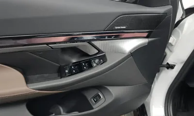 BMW 5-Series 2026, 5099 км, за 47209.72 USD - фото 40